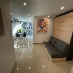 Appartement Grand En Centre Et à 50 Mètres Du Port, Climatisé *